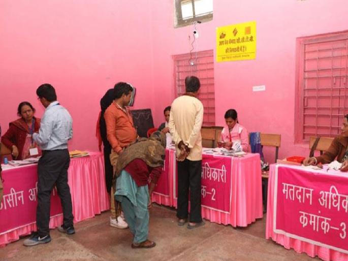 Kolhapur district has no nuisance polling station, six sensitive polling stations | कोल्हापूर जिल्ह्यात एकही उपद्रवी मतदान केंद्र नाही, सहा संवेदनशील केंद्रे Kolhapur district has no nuisance polling station, six sensitive polling stations | कोल्हापूर जिल्ह्यात एकही उपद्रवी मतदान केंद्र नाही, सहा संवेदनशील केंद्रे