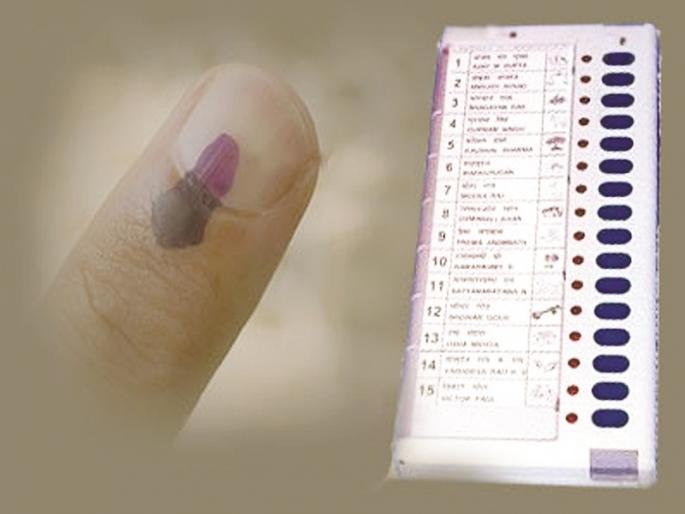 Upto 5 o'clock in the district of the district, 5 per cent voting | नगर जिल्ह्यात पाच वाजेपर्यंत ६३ टक्के मतदान  Upto 5 o'clock in the district of the district, 5 per cent voting | नगर जिल्ह्यात पाच वाजेपर्यंत ६३ टक्के मतदान