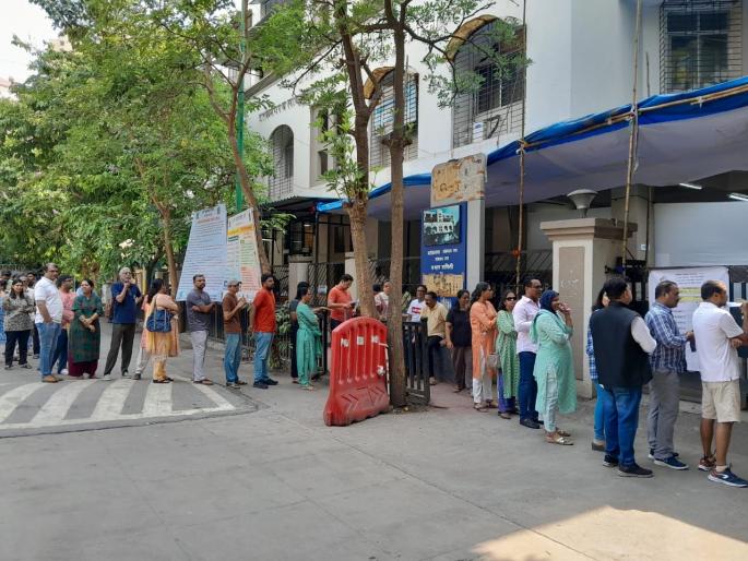 Voter turnout in 13 Lok Sabha constituencies of fifth phase in Maharashtra is approximately 54.33 percent | महाराष्ट्रात पाचव्या टप्प्यातील १३ लोकसभा मतदारसंघात अंदाजे ५४.३३ टक्के मतदान  