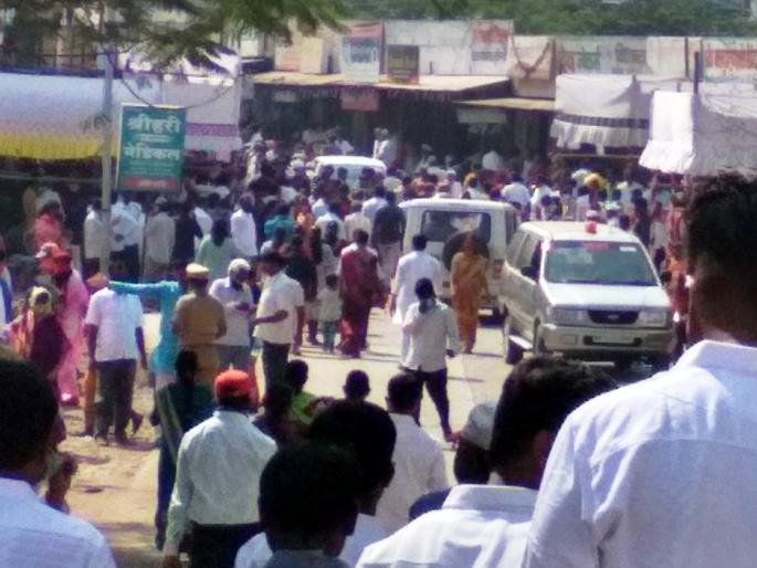 66% percent voting in Uruli Kanchan; The fate of 55 candidates is in the ballot box | उरुळी कांचन येथे ग्रामपंचायत निवडणुकीसाठी ६६ टक्के मतदान; ५५ उमेदवारांचे भवितव्य मतपेटीत बंद 66% percent voting in Uruli Kanchan; The fate of 55 candidates is in the ballot box | उरुळी कांचन येथे ग्रामपंचायत निवडणुकीसाठी ६६ टक्के मतदान; ५५ उमेदवारांचे भवितव्य मतपेटीत बंद