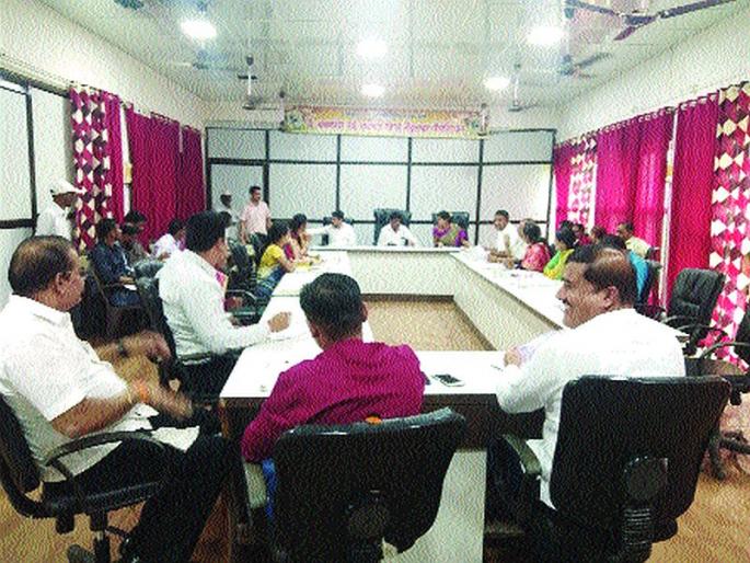 Jawhar will have boating facilities and toy trains in the park | जव्हारला होणार बोटींगची सुविधा आणि उद्यानात धावणार टॉय ट्रेन Jawhar will have boating facilities and toy trains in the park | जव्हारला होणार बोटींगची सुविधा आणि उद्यानात धावणार टॉय ट्रेन