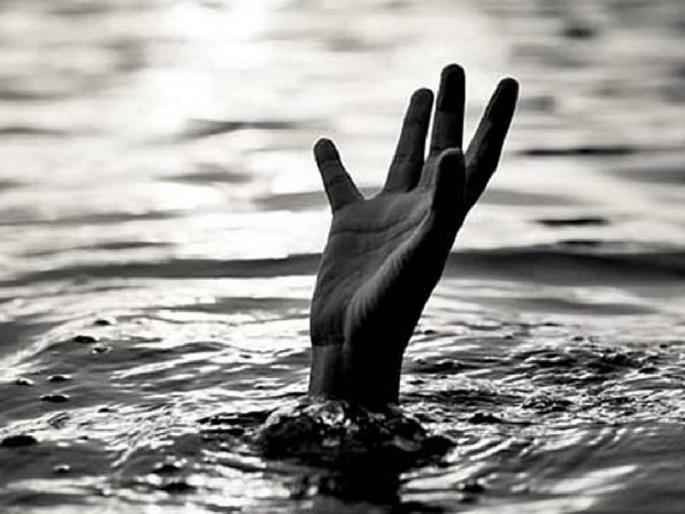 man drowned in a upper wardha dam; body recovered after 24 hours | पाय घसरून कालव्यात वाहत गेला; २४ तासानंतर मृतदेहच गवसला man drowned in a upper wardha dam; body recovered after 24 hours | पाय घसरून कालव्यात वाहत गेला; २४ तासानंतर मृतदेहच गवसला