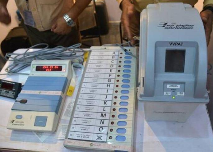 41.39 percent voting till noon; 149 VVPAT machines changed | Solapur Elections: सोलापूर लोकसभेसाठी दुपारपर्यंत ४१.३९ टक्के मतदान; १४९ व्हीव्हीपॅट मशीन्स बदलले 41.39 percent voting till noon; 149 VVPAT machines changed | Solapur Elections: सोलापूर लोकसभेसाठी दुपारपर्यंत ४१.३९ टक्के मतदान; १४९ व्हीव्हीपॅट मशीन्स बदलले