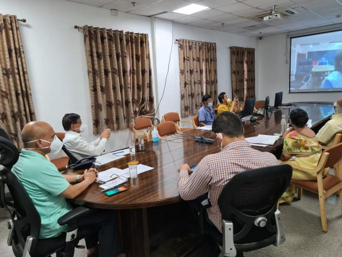 corona virus: A six-day public curfew for traders and businessmen from Friday | corona virus : व्यापारी, व्यावसायिकांचा शुक्रवारपासून सहा दिवसांचा जनता कर्फ्यू corona virus: A six-day public curfew for traders and businessmen from Friday | corona virus : व्यापारी, व्यावसायिकांचा शुक्रवारपासून सहा दिवसांचा जनता कर्फ्यू