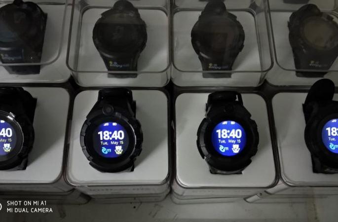 Achieved the award before getting the GPS watch | जीपीएस घड्याळ वाटण्यापूर्वीच मिळाला पुरस्कार