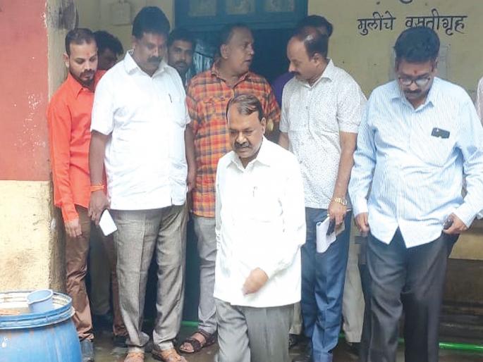 Monitor flood situation in Wada taluka | वाडा तालुक्यातील पूर परिस्थितीची पाहणी Monitor flood situation in Wada taluka | वाडा तालुक्यातील पूर परिस्थितीची पाहणी