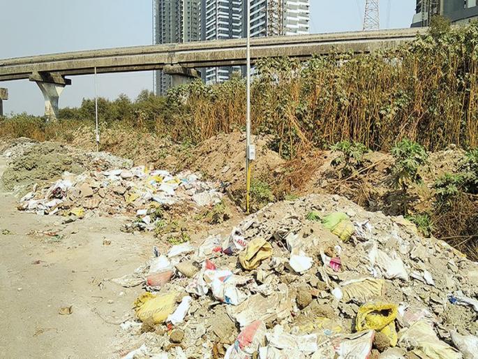Unauthorized slums are mounting by deprivers from the landlords | भूमाफियांकडून डेब्रिज टाकून उभारताहेत अनधिकृत झोपडपट्ट्या