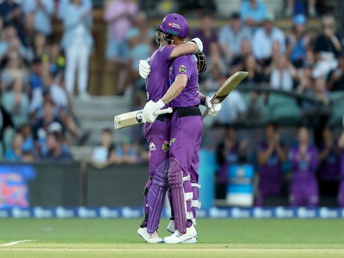 Matthew Wade score unbeaton century for Hobart Hurricanes in BBL09 | लै भारी... ऑस्ट्रेलियाच्या फलंदाजाची ट्वेंटी-20त 130 धावांची वादळी खेळी