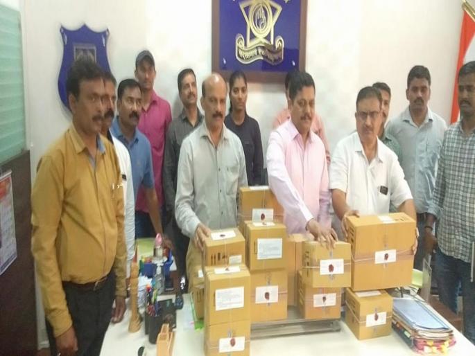 Dio trailer of an artificial chef who cheated the electric distributor are arrested | इलेक्ट्रीक डिस्टीब्युटरची फसवणूक करणाऱ्या सराईत दुकली गजाआड Dio trailer of an artificial chef who cheated the electric distributor are arrested | इलेक्ट्रीक डिस्टीब्युटरची फसवणूक करणाऱ्या सराईत दुकली गजाआड