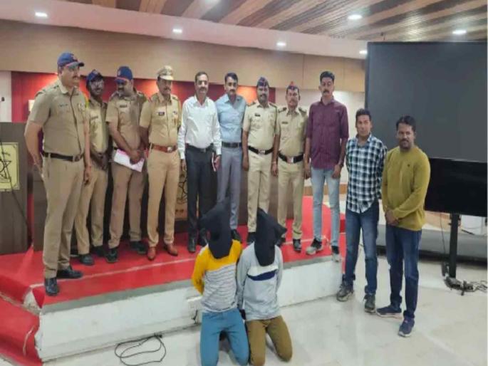 Police solved the murder of a retired army soldierbased on blood stains on wood in a cemetery | तीन चाव्या,२ टूथ कॅप अन् स्मशानातील लाकूड...; पोलिसांनी शोधून काढले निवृत्त लष्करी जवानाचे मारेकरी Police solved the murder of a retired army soldierbased on blood stains on wood in a cemetery | तीन चाव्या,२ टूथ कॅप अन् स्मशानातील लाकूड...; पोलिसांनी शोधून काढले निवृत्त लष्करी जवानाचे मारेकरी