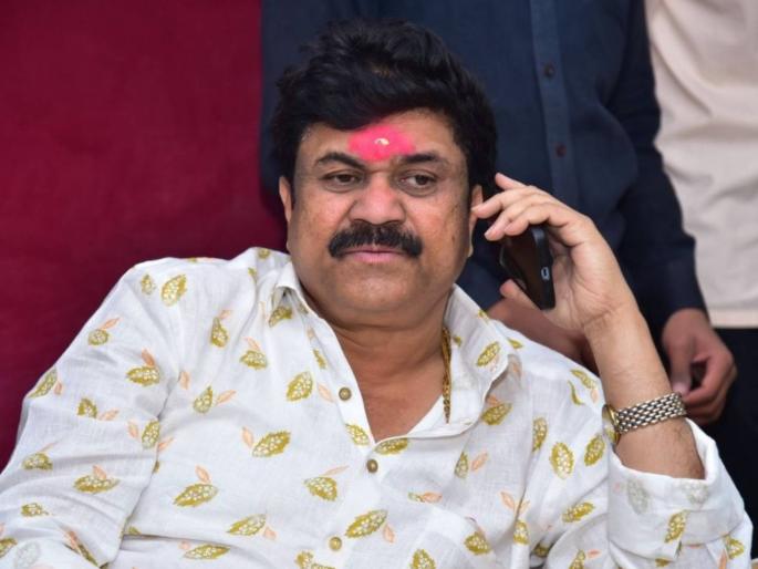 Walmik Karad's big decision on the first day of the hearing Suddenly the lawyer changed | सुनावणीच्या पहिल्याच दिवशी वाल्मीक कराडचा मोठा निर्णय; अचानक वकील बदलला Walmik Karad's big decision on the first day of the hearing Suddenly the lawyer changed | सुनावणीच्या पहिल्याच दिवशी वाल्मीक कराडचा मोठा निर्णय; अचानक वकील बदलला