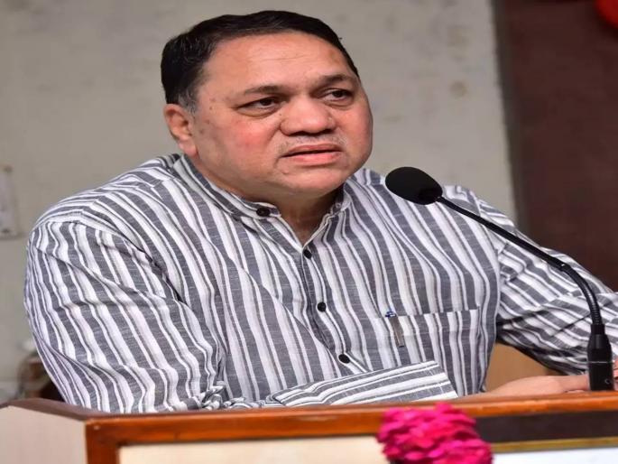 Big news Minister Dilip Valse Patil's accident, his feet slipped at home | मोठी बातमी! मंत्री दिलीप वळसे पाटील यांचा हात फ्रॅक्चर, घरात पाय घसरून पडले