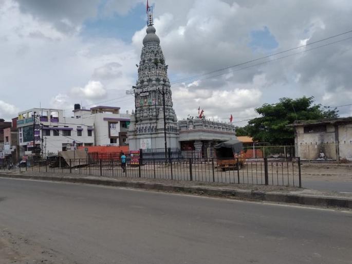 Lockdown in Waluj industrial city; Spontaneous response of citizens to curfew | वाळूज उद्योगनगरीत शुकशुकाट; संचारबंदीस नागरिकांचा उत्स्फूर्त प्रतिसाद Lockdown in Waluj industrial city; Spontaneous response of citizens to curfew | वाळूज उद्योगनगरीत शुकशुकाट; संचारबंदीस नागरिकांचा उत्स्फूर्त प्रतिसाद