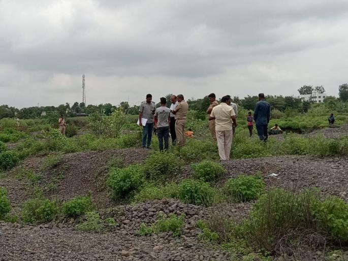 decomposed body was found in the Wan River buldhana sangrampur news | वान नदीपात्रात कुजलेला मृतदेह आढळल्याने खळबळ decomposed body was found in the Wan River buldhana sangrampur news | वान नदीपात्रात कुजलेला मृतदेह आढळल्याने खळबळ