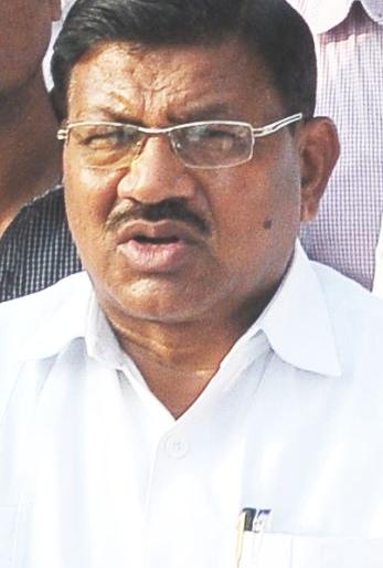 On issue of Nagpur municipal corporation financial crises, Wanve outbreak | नागपूर मनपातील आर्थिक तंगीवरून वनवे भडकले