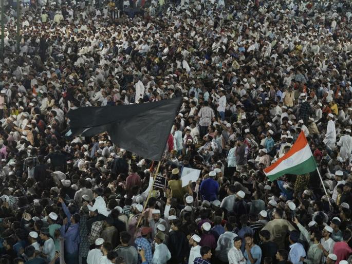 AIMPLB's blackout plan against Waqf Act Muslim leaders and religious leaders gathered in Hyderabad asaduddin owaisi says muslims not bow our heads | वक्फ कायद्याविरोधात AIMPLB चा 'ब्लॅकआउट' प्लॅन...; हैदराबादमध्ये मुस्लीम नेते-धर्मगुरू एकवटले, ओवेसी म्हणाले आम्ही...! AIMPLB's blackout plan against Waqf Act Muslim leaders and religious leaders gathered in Hyderabad asaduddin owaisi says muslims not bow our heads | वक्फ कायद्याविरोधात AIMPLB चा 'ब्लॅकआउट' प्लॅन...; हैदराबादमध्ये मुस्लीम नेते-धर्मगुरू एकवटले, ओवेसी म्हणाले आम्ही...!