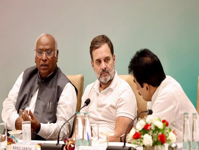 Parliament Session 2024: Congress silence on Waqf Board Amendment Bill; Objection of Allies in INDIA Alliance | वक्फ बोर्ड सुधारणा विधेयकावर काँग्रेसचं मौन; INDIA आघाडीतील मित्रपक्षांचा आक्षेप Parliament Session 2024: Congress silence on Waqf Board Amendment Bill; Objection of Allies in INDIA Alliance | वक्फ बोर्ड सुधारणा विधेयकावर काँग्रेसचं मौन; INDIA आघाडीतील मित्रपक्षांचा आक्षेप
