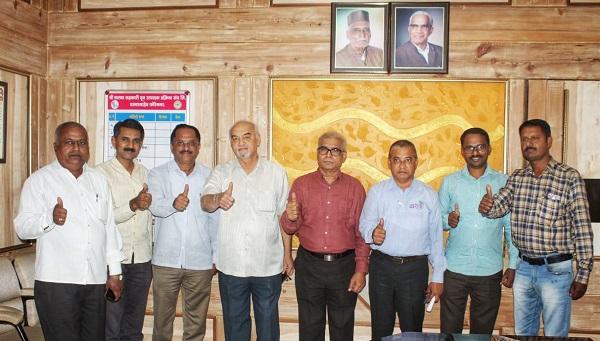 Runs and wins totaling six million prizes; | ‘लोकमत महामॅरेथॉन’; धावा आणि जिंका एकूण सहा लाखांची बक्षिसे Runs and wins totaling six million prizes; | ‘लोकमत महामॅरेथॉन’; धावा आणि जिंका एकूण सहा लाखांची बक्षिसे