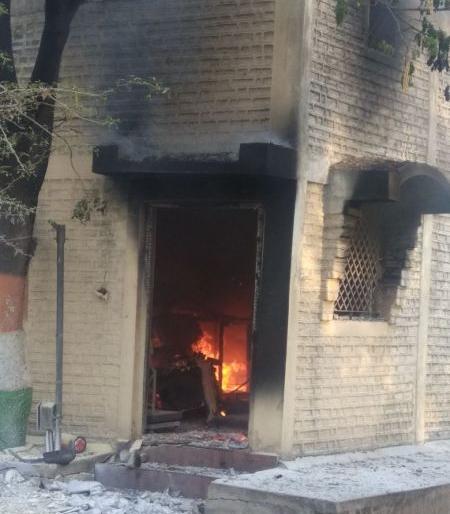 The chemical unit at Wardha's Emgiri, a severe fire | वर्धेच्या एमगिरीतील केमिकल युनिटला भीषण आग