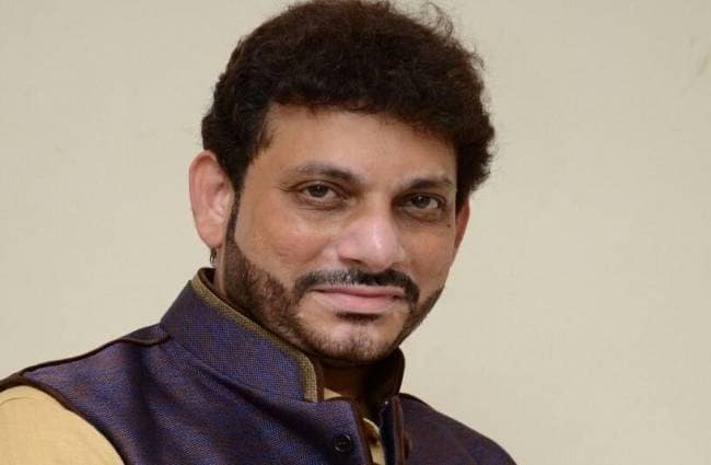 Rural redevelopment project halted, obstruction of road widening; Overview of Byakhala Constituency | चाळींचा पुनर्विकास प्रकल्प रखडला, रस्ता रुंदीकरणात अडथळा; भायखळा मतदारसंघाचा आढावा Rural redevelopment project halted, obstruction of road widening; Overview of Byakhala Constituency | चाळींचा पुनर्विकास प्रकल्प रखडला, रस्ता रुंदीकरणात अडथळा; भायखळा मतदारसंघाचा आढावा