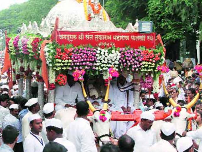 Pnadharpur wari 2019: sant tukarmaharaj palkhi sohla in indapur | पंढरपूर वारी २०१९ : दिंडया पताका वैष्णव नाचती..अश्व रिंगणाची त्रिभुवनात कीर्ती 