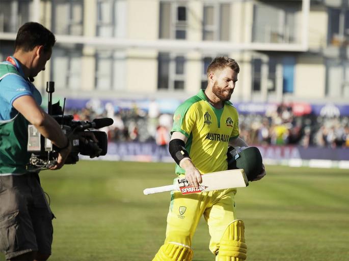 ICC World Cup 2019 : David Warner shot hits net bowler on the head, Injured net Indian origin bowler taken to hospital | ICC World Cup 2019 : डेव्हिड वॉर्नरच्या फटक्यानं भारतीय वंशाचा गोलंदाज गंभीर जखमी