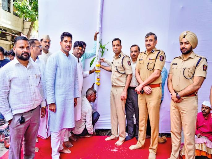 Bhausaheb Rangari Lokmanya Tilak made Pune Ganeshotsav popular all over the world - Ravindra Dhangekar | भाऊसाहेब रंगारी, लोकमान्य टिळकांमुळे पुण्याचा गणेशोत्सव जगभर लोकप्रिय - रवींद्र धंगेकर Bhausaheb Rangari Lokmanya Tilak made Pune Ganeshotsav popular all over the world - Ravindra Dhangekar | भाऊसाहेब रंगारी, लोकमान्य टिळकांमुळे पुण्याचा गणेशोत्सव जगभर लोकप्रिय - रवींद्र धंगेकर