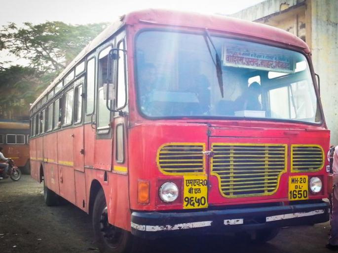 Use of staff for other work by breaking orders in the depot | आगारात आदेश डावलून कर्मचाऱ्यांचा इतर कामासाठी वापर
