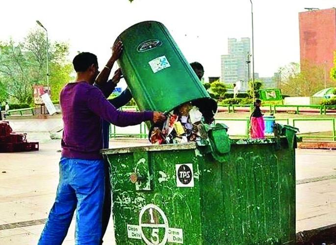 Indifference to clean ward competition in Washim district | वाशिम जिल्ह्यात स्वच्छ वॉर्ड स्पर्धेबाबत उदासीनता Indifference to clean ward competition in Washim district | वाशिम जिल्ह्यात स्वच्छ वॉर्ड स्पर्धेबाबत उदासीनता