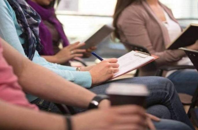 200 students stranded in Kota hostel | २०० विद्यार्थी अडकले कोटा येथील वसतिगृहात  200 students stranded in Kota hostel | २०० विद्यार्थी अडकले कोटा येथील वसतिगृहात