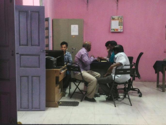 Photos to be uploaded late in the night! | रात्री उशिरापर्यंत केले जातेय छायाचित्र अपलोड करण्याचे काम ! Photos to be uploaded late in the night! | रात्री उशिरापर्यंत केले जातेय छायाचित्र अपलोड करण्याचे काम !