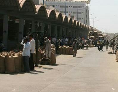 Soybean prices increase in Washim Market Committee | वाशिम बाजार समितीत सोयाबीन तेजीत; ३२०० रुपयापर्यंत पोहोचला दर ! Soybean prices increase in Washim Market Committee | वाशिम बाजार समितीत सोयाबीन तेजीत; ३२०० रुपयापर्यंत पोहोचला दर !