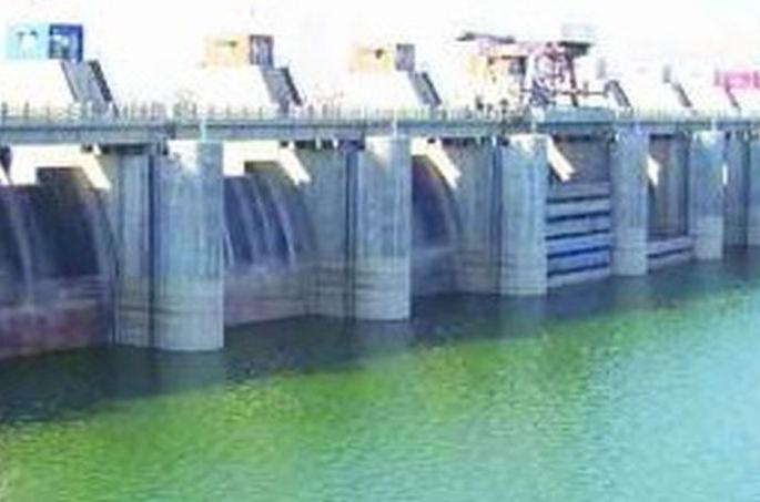 Washim: The move to expel the Kolhapuri bandhara of Yewati | वाशिम : येवतीचा कोल्हापुरी बंधारा हद्दपार करण्याच्या हालचाली, शेतकरी आक्रमक Washim: The move to expel the Kolhapuri bandhara of Yewati | वाशिम : येवतीचा कोल्हापुरी बंधारा हद्दपार करण्याच्या हालचाली, शेतकरी आक्रमक