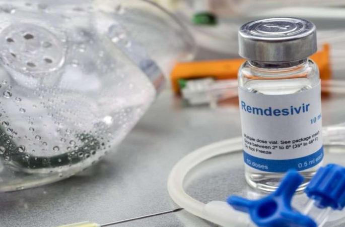 Investigation in case of ‘remedesivir’ injection in Washim | ‘रेमडेसिविर’ इंजेक्शनप्रकरणी मेडिकलची झाडाझडती Investigation in case of ‘remedesivir’ injection in Washim | ‘रेमडेसिविर’ इंजेक्शनप्रकरणी मेडिकलची झाडाझडती