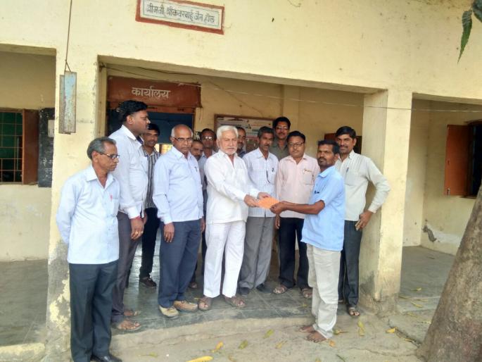 Successful surgery on young children suffering from kiedney diseases | दानशुरांच्या मदतीमुळे मुत्रपिंडाच्या दूर्धर आजाराने ग्रस्त तरूणावर यशस्वी शस्त्रक्रीया Successful surgery on young children suffering from kiedney diseases | दानशुरांच्या मदतीमुळे मुत्रपिंडाच्या दूर्धर आजाराने ग्रस्त तरूणावर यशस्वी शस्त्रक्रीया