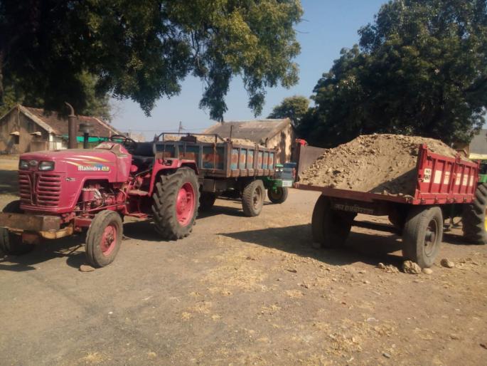 Penalties for illegal mineral transport, three and a half lakhs! | अवैध गौण खनिज वाहतूकप्रकरणी साडेतीन लाखांचा दंड ! Penalties for illegal mineral transport, three and a half lakhs! | अवैध गौण खनिज वाहतूकप्रकरणी साडेतीन लाखांचा दंड !