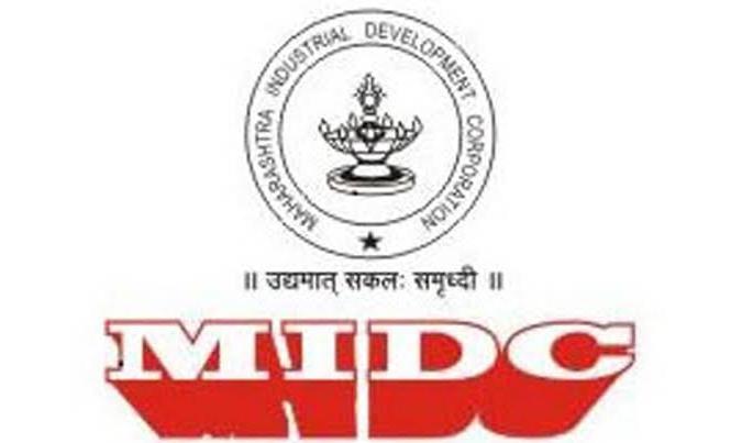 Washim 'MIDC' has only 11 industries standing in 25 years! | वाशिम  ‘एमआयडीसी’मध्ये २५ वर्षांत उभे झाले केवळ ११ उद्योग!