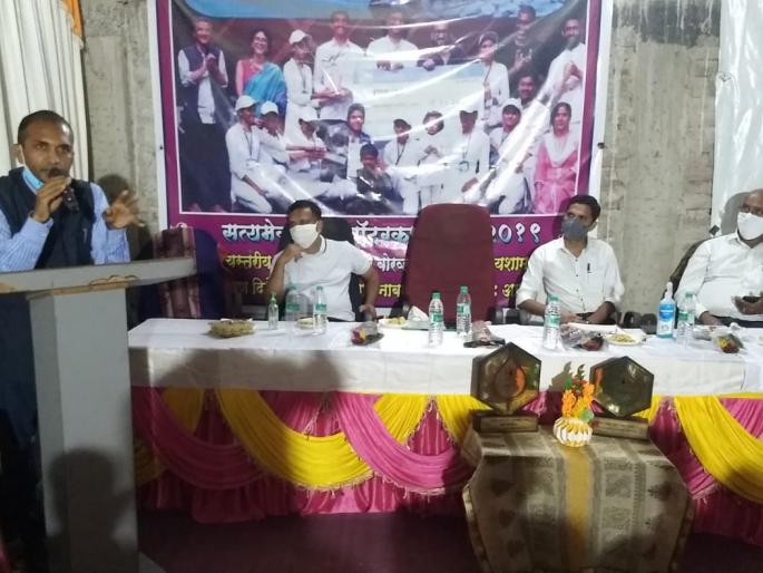 Work together for the development of the village! - Shanmugarajan S. | गावाच्या विकासासाठी एकजुटीने प्रयत्न करा ! -  शण्मुगराजन एस. Work together for the development of the village! - Shanmugarajan S. | गावाच्या विकासासाठी एकजुटीने प्रयत्न करा ! -  शण्मुगराजन एस.