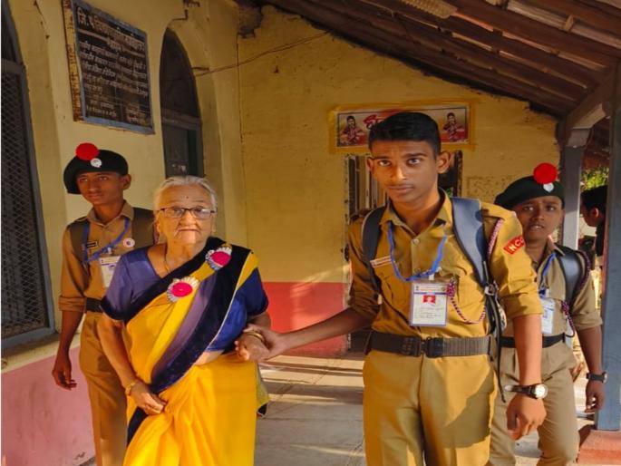 Voting begins in Washim voters are getting support | वाशिम येथे मतदानास सुरुवात; मतदारांना मिळतेय सहकार्य Voting begins in Washim voters are getting support | वाशिम येथे मतदानास सुरुवात; मतदारांना मिळतेय सहकार्य