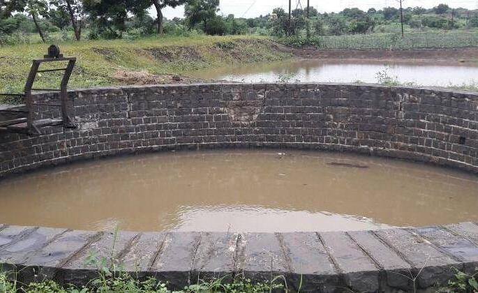 Irrigation Scheme 4,834 wells are still incomplete in washim District | सहस्त्र सिंचन योजनेतील ४,८३४ विहिरी अद्याप अपूर्ण! Irrigation Scheme 4,834 wells are still incomplete in washim District | सहस्त्र सिंचन योजनेतील ४,८३४ विहिरी अद्याप अपूर्ण!