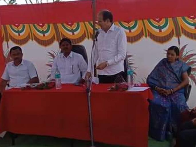 Water shortage will be removed due to water conservation works - MLA Rajendra Patani | जलयुक्त कामांमुळे पाणीटंचाई दूर होईल - आमदार राजेंद्र पाटणी   Water shortage will be removed due to water conservation works - MLA Rajendra Patani | जलयुक्त कामांमुळे पाणीटंचाई दूर होईल - आमदार राजेंद्र पाटणी