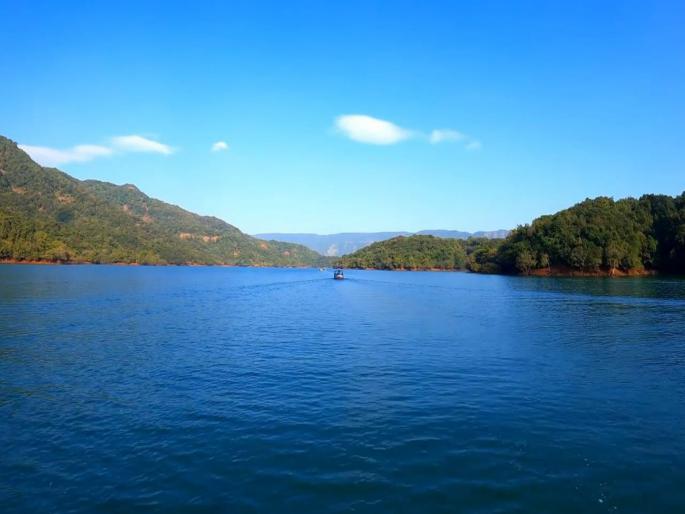 Vasota tourism will be closed for three days | Vasota Fort Trek : वासोट्याचे पर्यटन तीन दिवस बंद राहणार Vasota tourism will be closed for three days | Vasota Fort Trek : वासोट्याचे पर्यटन तीन दिवस बंद राहणार
