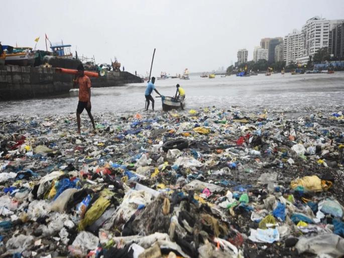 floating trash to curb trash boom the system will soon be implemented in 16 places in the eastern suburbs | ट्रॅश बूम रोखणार तरंगता कचरा; पूर्व उपनगरात १६ ठिकाणी लवकरच यंत्रणा कार्यान्वित करणार floating trash to curb trash boom the system will soon be implemented in 16 places in the eastern suburbs | ट्रॅश बूम रोखणार तरंगता कचरा; पूर्व उपनगरात १६ ठिकाणी लवकरच यंत्रणा कार्यान्वित करणार