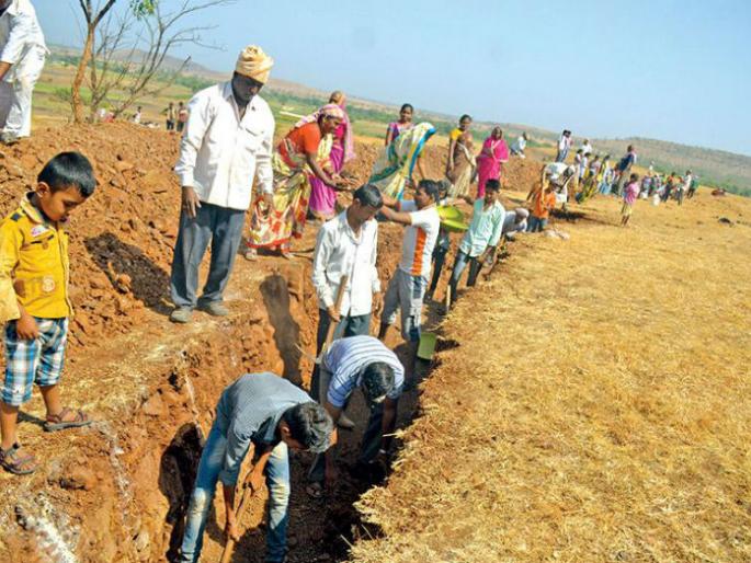 Government decision; Five crore villages to get water cup competition | शासनाचा निर्णय; वॉटर कप स्पर्धेतील गावांना मिळणार दीड लाखाचा निधी Government decision; Five crore villages to get water cup competition | शासनाचा निर्णय; वॉटर कप स्पर्धेतील गावांना मिळणार दीड लाखाचा निधी