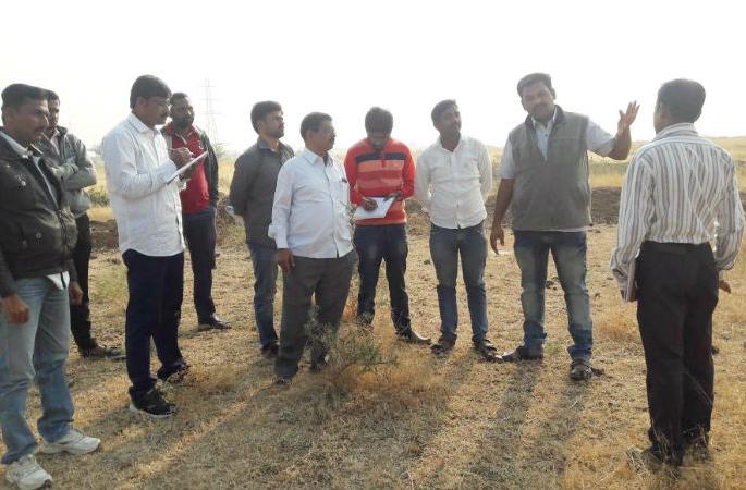 Marathwada representative will participate in training in Uttar Taluka, Hiraj, Bhagaiwadi training center for solar waterfalls! | सोलापूरातील वॉटरकप स्पर्धेसाठी मराठवाड्यातील प्रतिनिधी घेणार उत्तर तालुक्यात प्रशिक्षण, हिरज, भागाईवाडीत प्रशिक्षण केंद्र !