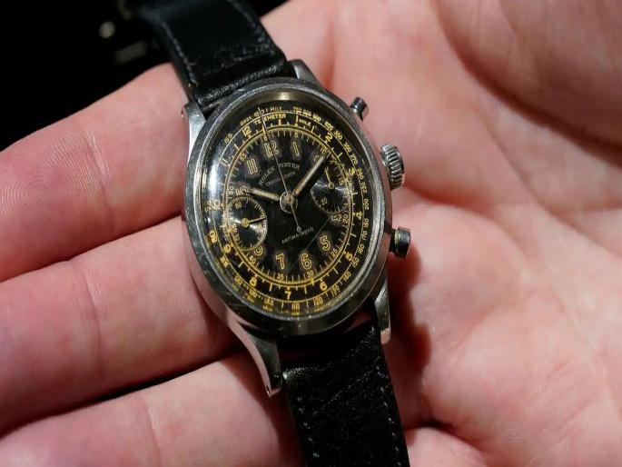 Viral News: Auction of 'Rolex' of soldiers escaped from Adolf Hitler's prison | Viral News: हिटलरच्या तुरुंगातून पळ काढणाऱ्या सैनिकाच्या 'रोलेक्स'चा लिलाव; कोट्यवधी रुपयांमध्ये विक्री Viral News: Auction of 'Rolex' of soldiers escaped from Adolf Hitler's prison | Viral News: हिटलरच्या तुरुंगातून पळ काढणाऱ्या सैनिकाच्या 'रोलेक्स'चा लिलाव; कोट्यवधी रुपयांमध्ये विक्री