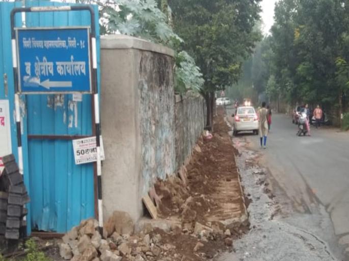 Water wasted due to no planning | नियोजन शून्य कामामुळे पाण्याची नासाडी Water wasted due to no planning | नियोजन शून्य कामामुळे पाण्याची नासाडी