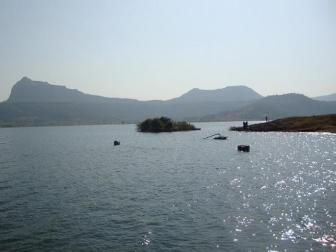 got into the water to enjoy swimming; A 62-year-old teacher drowned due to unpredictability | पोहण्याचा आंनद घेण्यासाठी पाण्यात उतरले; अंदाज न आल्याने ६२ वर्षीय शिक्षकाचा बुडून मृत्यू got into the water to enjoy swimming; A 62-year-old teacher drowned due to unpredictability | पोहण्याचा आंनद घेण्यासाठी पाण्यात उतरले; अंदाज न आल्याने ६२ वर्षीय शिक्षकाचा बुडून मृत्यू