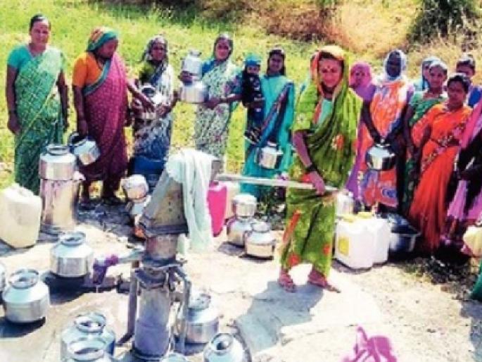 Despite heavy rains, water supply in many cities of Marathwada is interrupted for 8-10 days; people are suffering! | अतिवृष्टी झाली तरीही मराठवाड्याच्या अनेक शहरांत ८-१० दिवसांआड पाणीपुरवठा; जनता त्रस्त! Despite heavy rains, water supply in many cities of Marathwada is interrupted for 8-10 days; people are suffering! | अतिवृष्टी झाली तरीही मराठवाड्याच्या अनेक शहरांत ८-१० दिवसांआड पाणीपुरवठा; जनता त्रस्त!