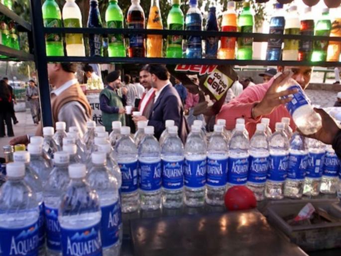 dpiit sanctions new quality control orders on portable water bottle | बाटलीबंद पाणी पिणाऱ्यांसाठी मोठी बातमी, सरकारने उचलले 'हे' पाऊल  